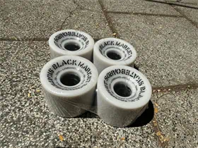 גלגלים 70mm 78a black market