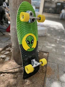 סרף סקייט קארבר של חברת בלק מרקט