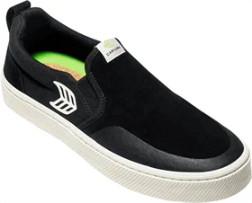 cariuma slip on black