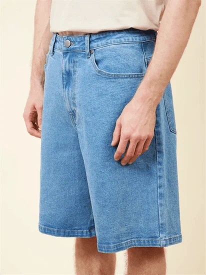 ראסטי ג'ינס קצר רחב כחול